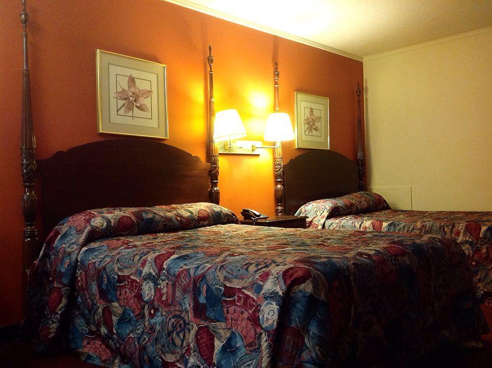 Hotel Petersburg Va I-95 & E Washington St מראה חיצוני תמונה